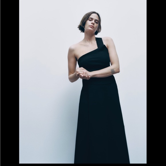 ZARA ASYMMETRIC TOP - Picture 3 of 9